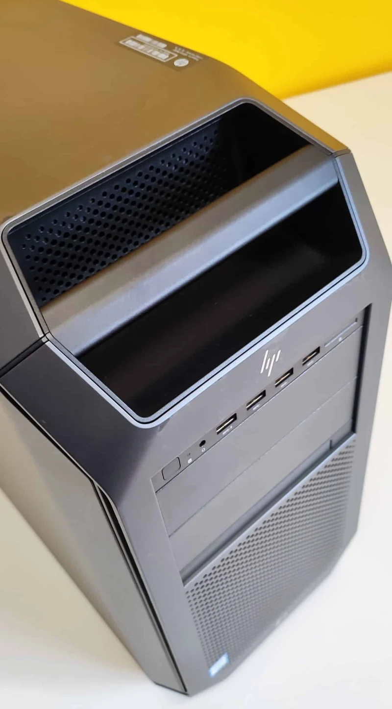 HP Z8 G4 Workstation Tower | 2x Intel Xeon Gold 6136 24Cores | Nvidia RTX | Windows 11 Pro Potenza e Affidabilità per Professionisti
