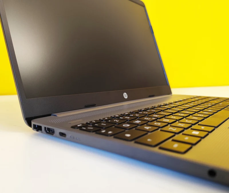 HP 250 G9 Notebook 15.6" | Intel Celeron N4500 | USB Type-C HDMI FreeDOS Prodotto NUOVO