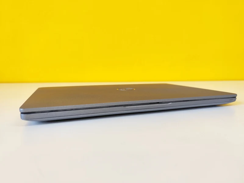 Dell Latitude 5420 Notebook 14" FHD | Intel Core i7-1165G7 | Tastiera ITA FreeDOS