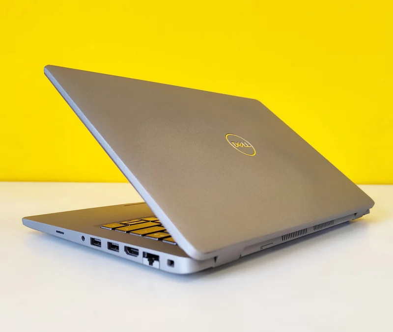 Dell Latitude 5420 Notebook 14" FHD | Intel Core i7-1165G7 | Tastiera ITA FreeDOS