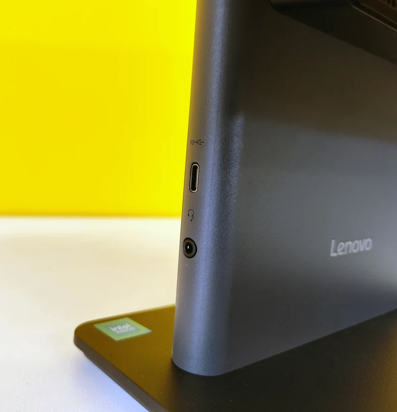 Lenovo ThinkCentre Neo 50a 24 Gen 5 All-in-One 23,8" Full HD | Intel Core U300 | Wi-Fi 6 FreeDOS