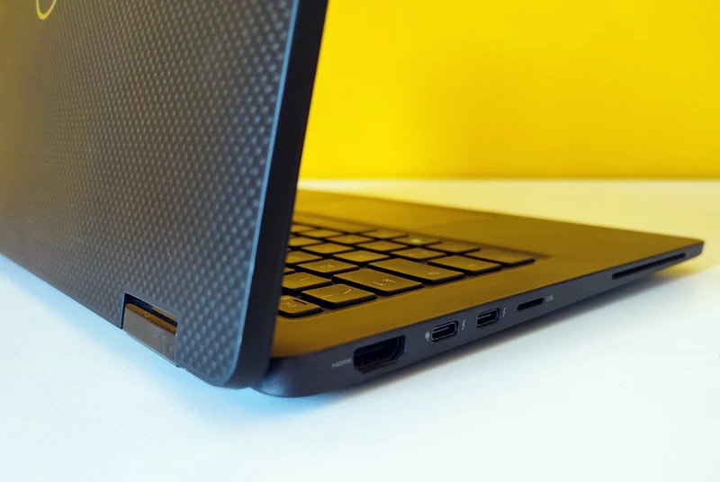 DELL Latitude 7310 Notebook 2-1 Convertibile 13.3" FullHD Touch Screen | Intel Core i5-10310 | Ram 16GB | SSD NVMe 512GB | WiFi Bluetooth Windows 11 Pro