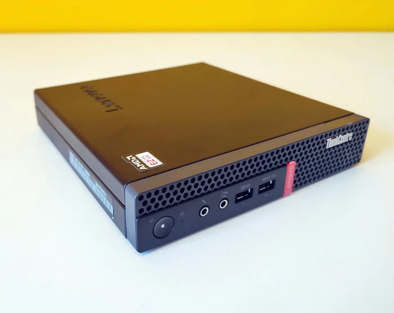 Lenovo ThinkCentre M625q Mini PC | AMD E2-9000E Settima Gen | SSD 256GB | Win 10 Pro