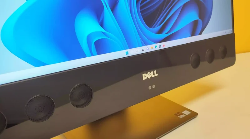 Dell Precision 5720 Workstation AiO All-In-One 27" 4K | Intel Core Xeon E3-1275 V5 3.6Ghz | Ram 64Gb | SSD NVMe 512Gb | AMD Radeon Pro WX 7100 Mobile 8 Gb | WiFi Bluetooth Webcam Windows 11 Pro
