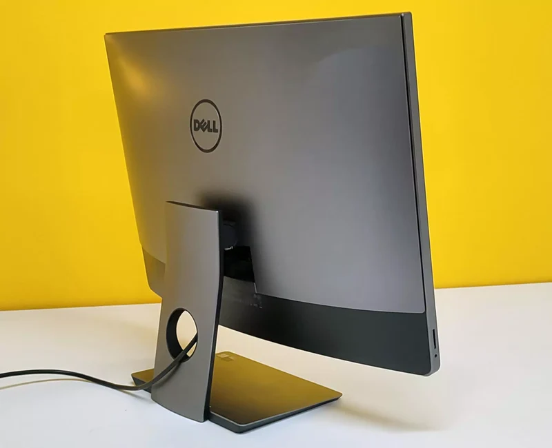 Dell Precision 5720 Workstation AiO All-In-One 27" 4K | Intel Core Xeon E3-1275 V5 3.6Ghz | Ram 64Gb | SSD NVMe 512Gb | AMD Radeon Pro WX 7100 Mobile 8 Gb | WiFi Bluetooth Webcam Windows 11 Pro