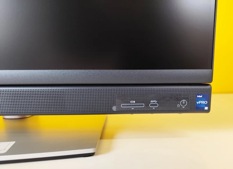 Dell OptiPlex All-in-One 7420 24" FullHD | Intel Core i5-14500T | Ram 16GB | SSD 1TB | WebCam WiFi Kit Mouse e Tastiera incluso FreeDOS Prodotto NUOVO
