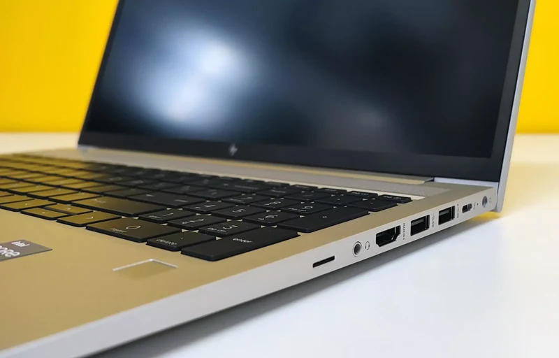 HP EliteBook 650 G9 Notebook 15.6" FullHD | Intel Core i5-1235U | Ram 16GB | SSD 256GB | WiFi Bluetooth HDMI Windows 11 Pro