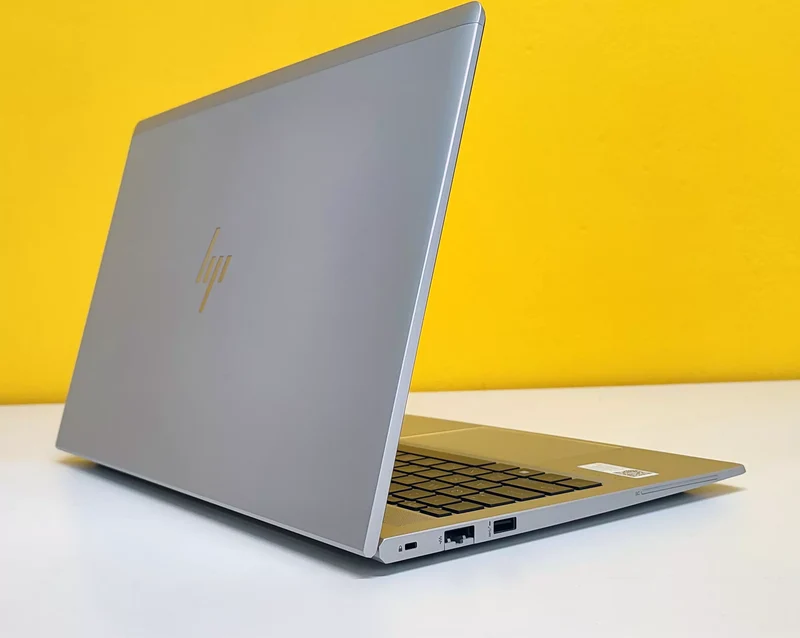 HP EliteBook 650 G9 Notebook 15.6" FullHD | Intel Core i5-1235U | Ram 16GB | SSD 256GB | WiFi Bluetooth HDMI Windows 11 Pro