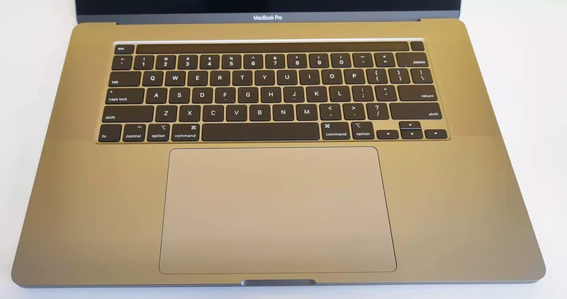 Apple MacBook Pro A2141 MVVL2LL/A Notebook 16" IPS 3072×1920Pixel | Intel Core i7-9750H | Ram 16GB | SSD 512 GB | AMD Radeon Pro 5300M 4Gb Touch Bar Il notebook più desiderato