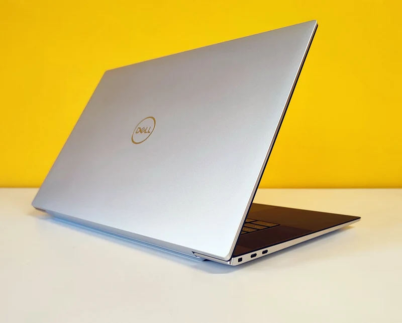Dell XPS 9730 17" | Intel Core i9-13900H | 64GB RAM | 1TB SSD | Nvidia RTX 4080 | Windows 11 Prodotto NUOVO