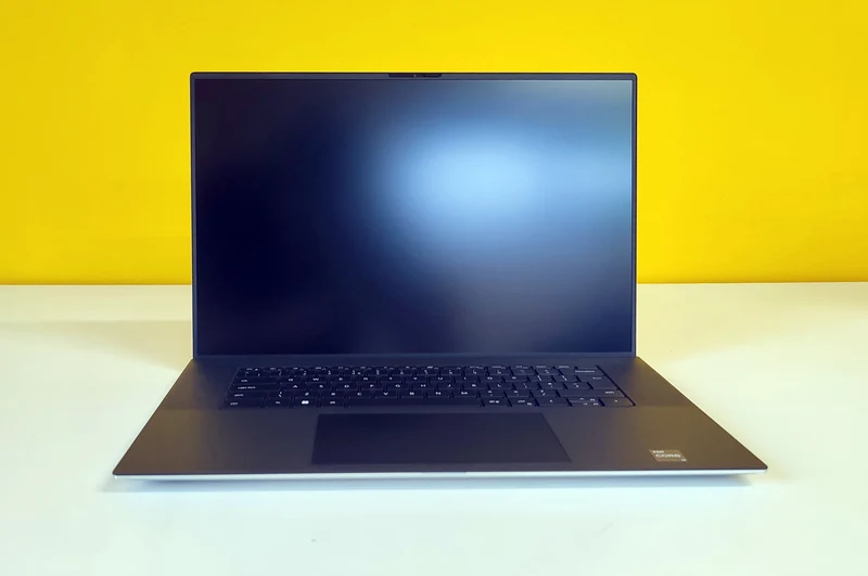 Dell XPS 9730 17" | Intel Core i9-13900H | 64GB RAM | 1TB SSD | Nvidia RTX 4080 | Windows 11 Prodotto NUOVO