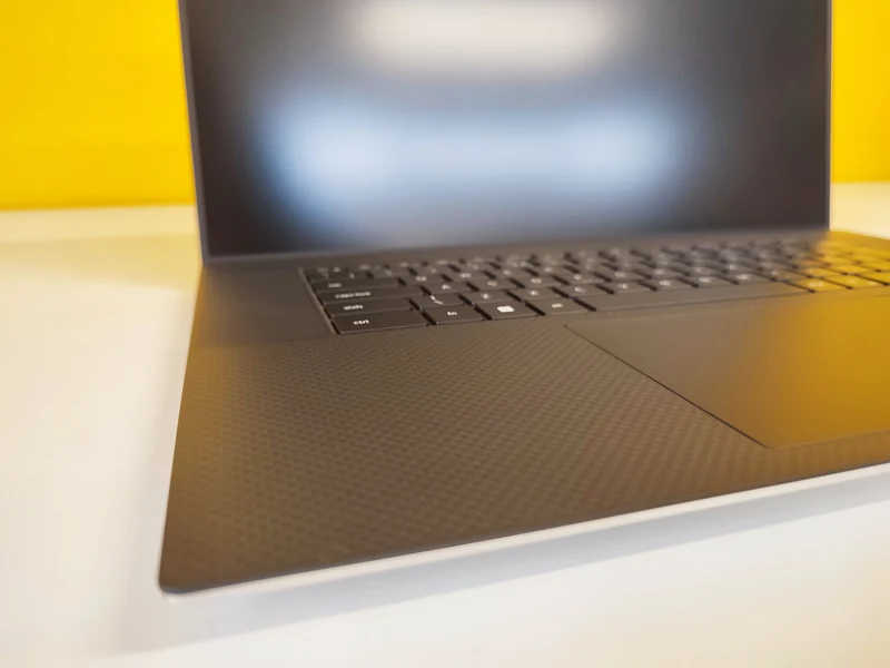 Dell XPS 9730 17" | Intel Core i9-13900H | 64GB RAM | 1TB SSD | Nvidia RTX 4080 | Windows 11 Prodotto NUOVO