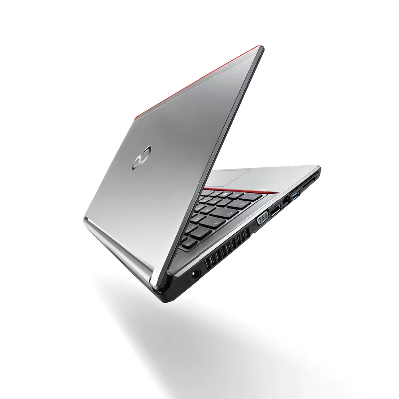 Fujitsu LIFEBOOK E744 Notebook 14" HD | Intel Core i5-4300M 2.6Ghz | Ram 8Gb | SSD 256Gb | WiFi Bluetooth Display Port VGA Windows 10 Pro