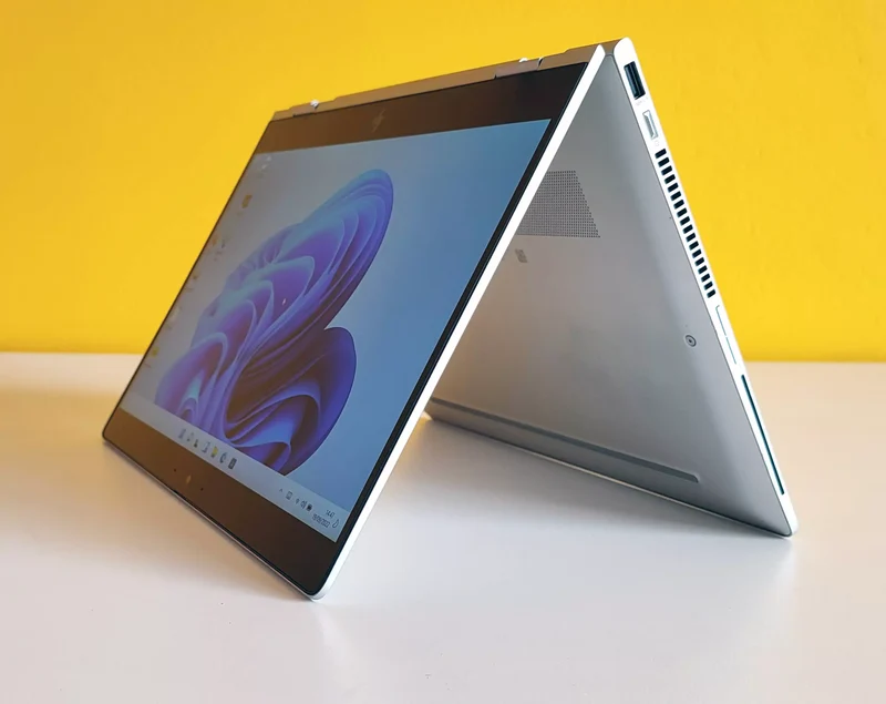 HP EliteBook X360 830 G6 Notebook 2-in-1 13.3" Touchscreen Full HD | Intel i5-8265U | Ram 8Gb | SSD 256Gb | Wi-Fi 5 (802.11ac) Windows 11 Pro