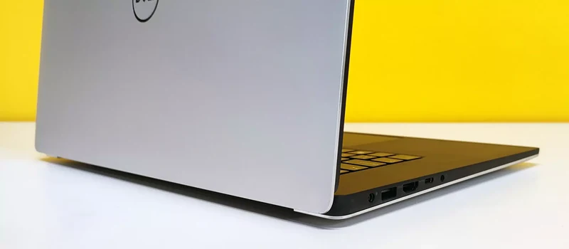 DELL Precision 5530 Workstation portatile 15.6" Full HD IPS Touch | Intel Core i7-8850H 6Cores | Ram 16Gb | SSD 256Gb | Nvidia Quadro P1000 | WiFi HDMI Web Cam | Windows 11 Pro