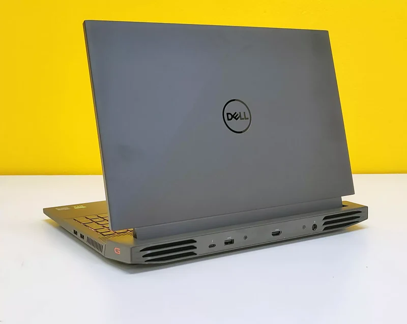 Dell G15 5511 Notebook Gaming 15.6" FullHD | Intel Core i7-11800H | Ram 16GB | SSD NVMe 1TB | Nvidia RTX 3060 | Wi-Fi Bluetooth HDMI Windows 11 Pro