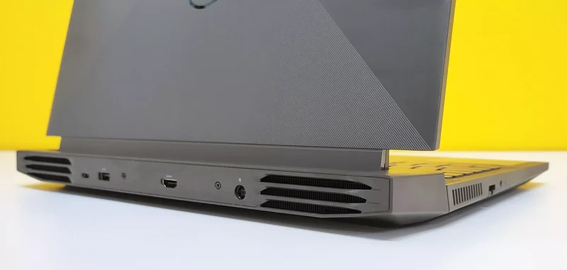 Dell G15 5511 Notebook Gaming 15.6" FullHD | Intel Core i7-11800H | Ram 16GB | SSD NVMe 1TB | Nvidia RTX 3060 | Wi-Fi Bluetooth HDMI Windows 11 Pro