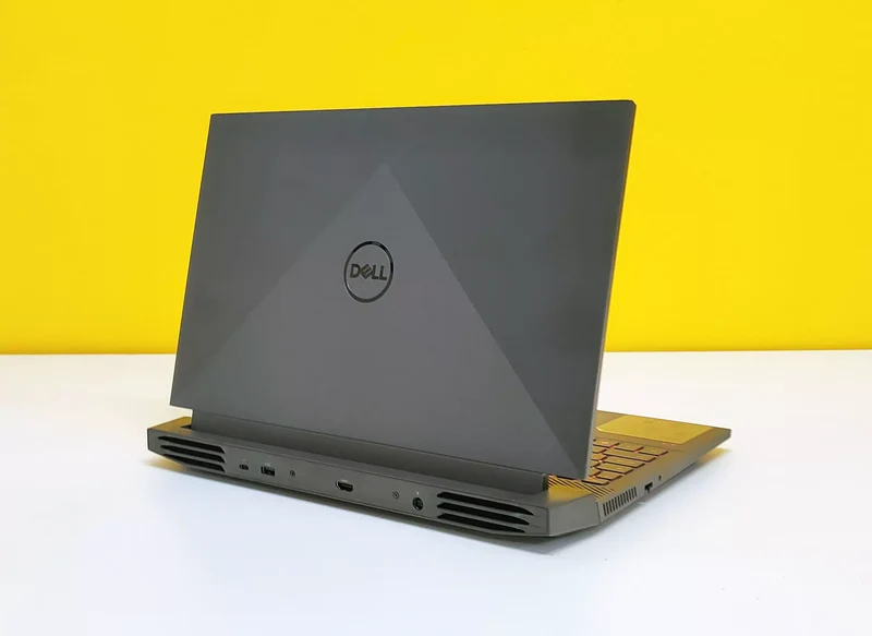 Dell G15 5511 Notebook Gaming 15.6" FullHD | Intel Core i7-11800H | Ram 16GB | SSD NVMe 1TB | Nvidia RTX 3060 | Wi-Fi Bluetooth HDMI Windows 11 Pro