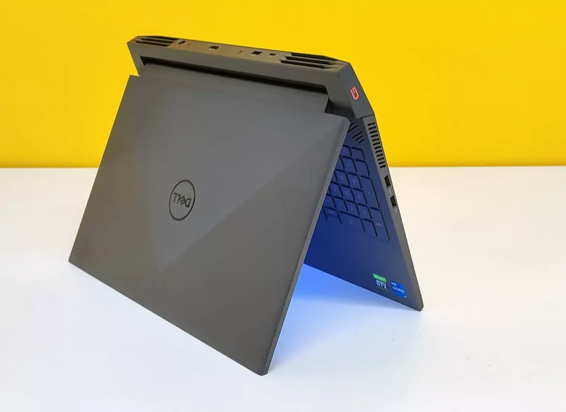 Dell G15 5511 Notebook Gaming 15.6" FullHD | Intel Core i7-11800H | Ram 16GB | SSD NVMe 1TB | Nvidia RTX 3060 | Wi-Fi Bluetooth HDMI Windows 11 Pro