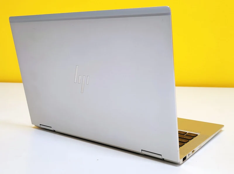 HP Elitebook X360 1030 G3 Notebook Convertibile 2-in-1 13.3" FullHD Touch | Intel core i5-8350U | Ram 8Gb | SSD 500Gb | Windows 11 Pro Potente e super comodo come un tablet