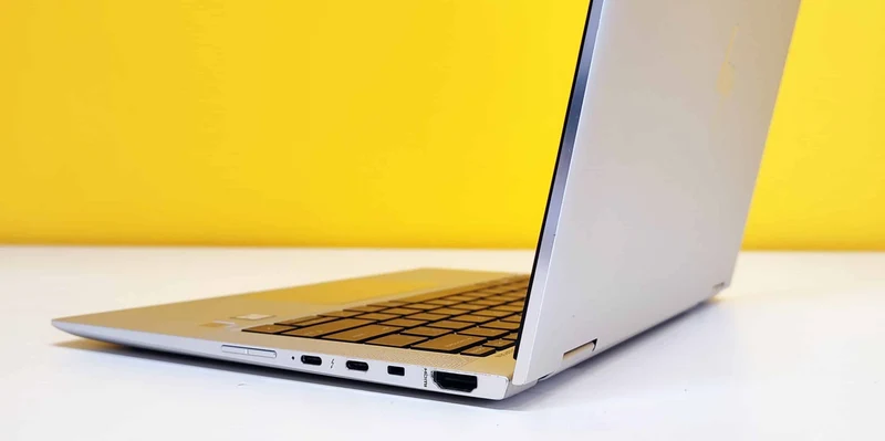HP Elitebook X360 1030 G3 Notebook Convertibile 2-in-1 13.3" FullHD Touch | Intel core i5-8350U | Ram 8Gb | SSD 500Gb | Windows 11 Pro Potente e super comodo come un tablet