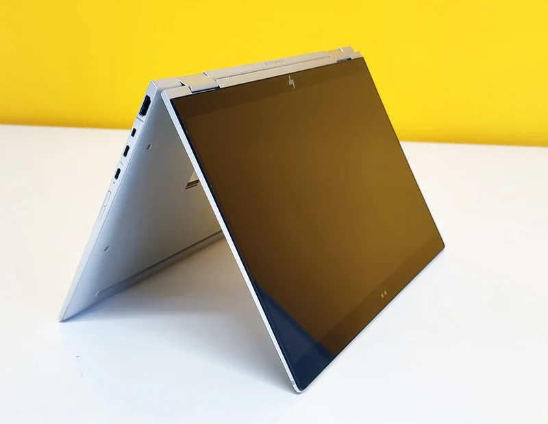 HP Elitebook X360 1030 G3 Notebook Convertibile 2-in-1 13.3" FullHD Touch | Intel core i5-8350U | Ram 8Gb | SSD 500Gb | Windows 11 Pro Potente e super comodo come un tablet