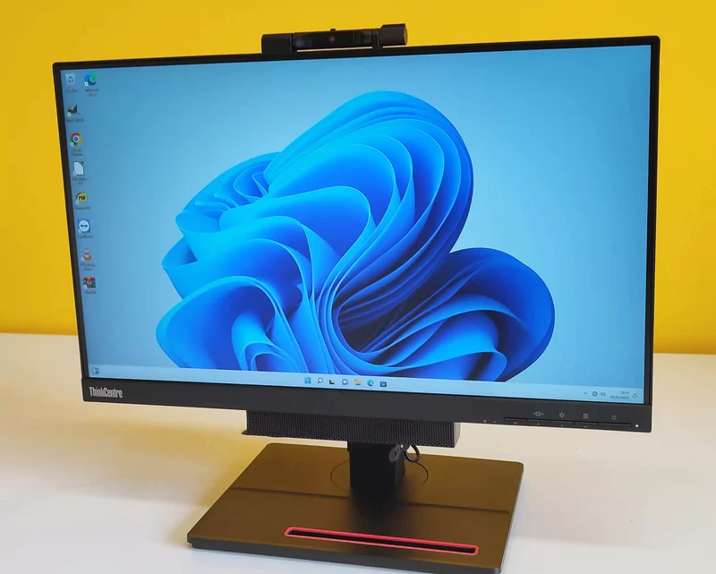 All In One Lenovo M900 Tiny 22″ | Intel Cores i7-6700T 2.8Ghz | Display Port USB 3 | Monitor 22″ Lenovo 11GSPAT FullHD WebCam Windows 11 Pro