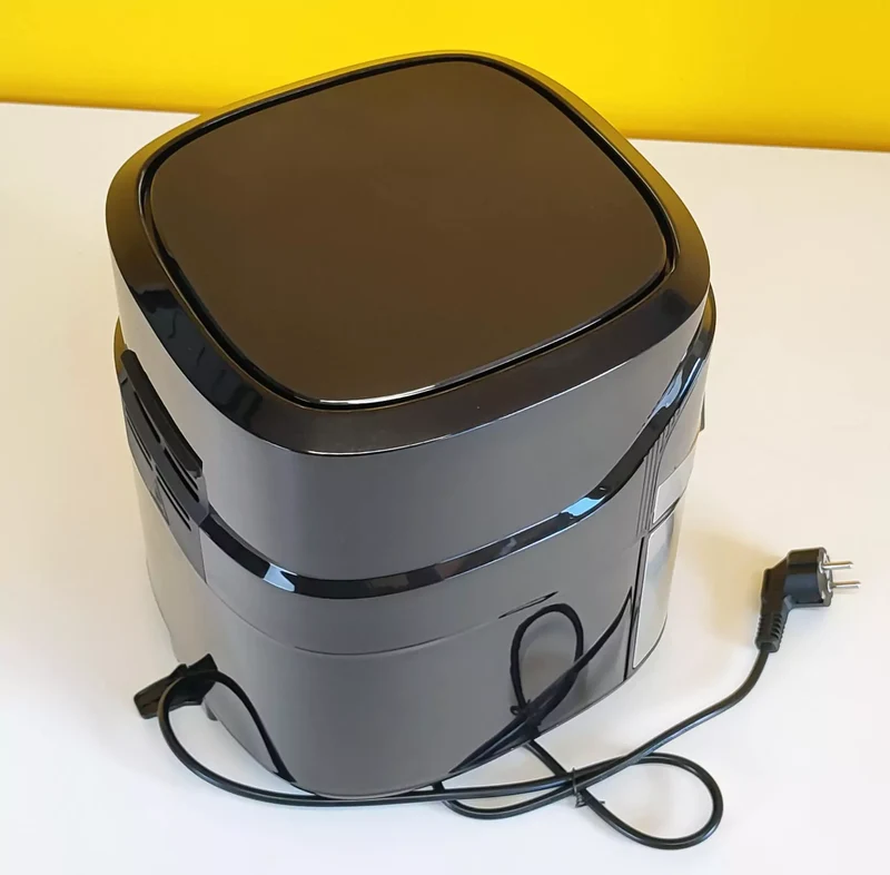 Friggitrice ad aria Piscittina 5.5L 1500W 8 Programmi pre-impostati Touch Screen Wi-Fi App dedicata Garanzia 2 anni friggi senza grassi