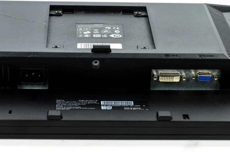 DELL E2211H Monitor LED 21.5" 1920x1080 pixels FullHD 16:9 Luminosità 250 cd/m² Contrasto 100:1 Tempo di risposta 5ms Formato compatto ottima qualità