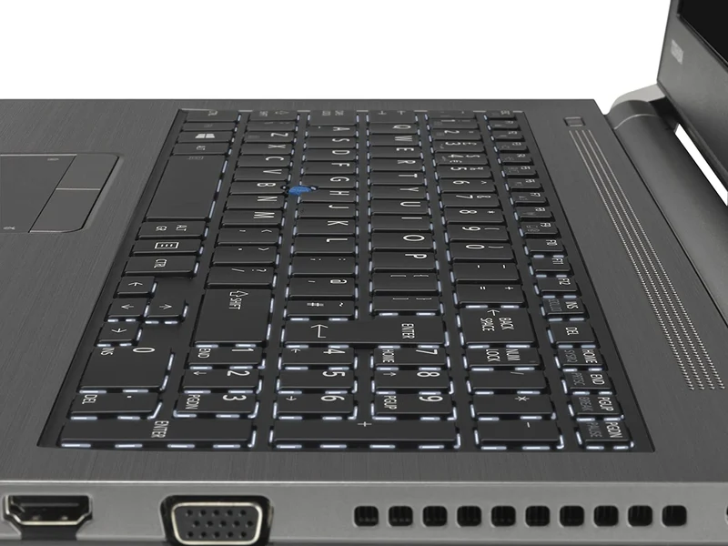 Toshiba Tecra Z50-D Notebook 15.5" FullHD | Intel Core i5-7200U 2.5Ghz | SSD 512Gb | Ram 16Gb | Windows 10 Pro | Tastiera ITA Il notebook perfetto per lavorare in mobilità