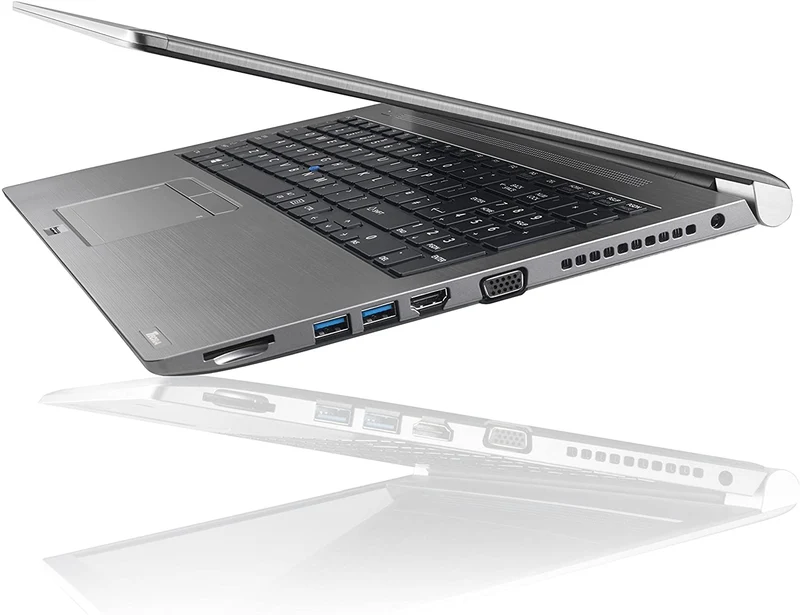Toshiba Tecra Z50-C Notebook 15.5" FullHD | Intel Core i5-6200U 2.3Ghz | SSD 512Gb | Ram 16Gb | Windows 10 Pro | Tastiera ITA Il notebook perfetto per lavorare in mobilità