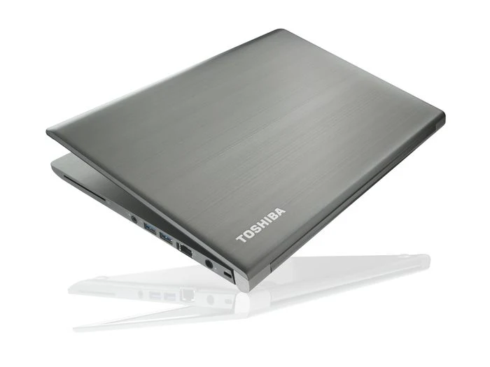 Toshiba Tecra Z40-A Notebook 14" HD | Intel Core i5-4210U 1.7Ghz | SSD 256Gb | Ram 16Gb | Windows 10 Pro | Tastiera ITA Il notebook Qualità/Prezzo migliore