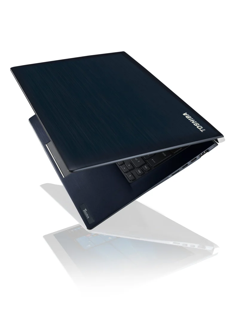 Toshiba Tecra X40-E Notebook 14" FullHD | Intel Core i5-8250U Quad Core | SSD 512GB | Ram 16Gb | Tastiera ITA | Windows 11 Pro Compatto elegante e super potente