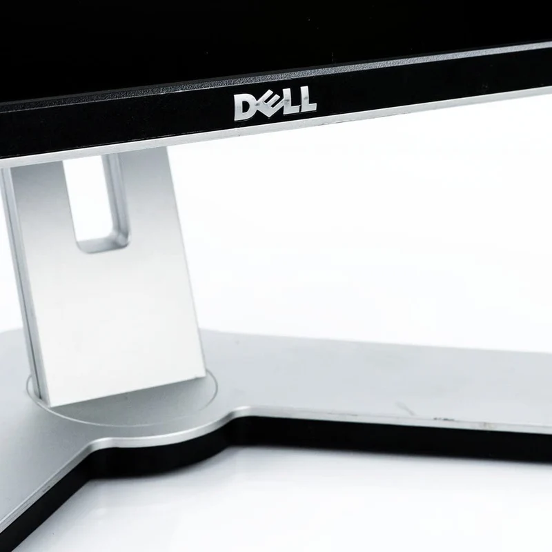 DELL UltraSharp 2009WT Monitor 20" 1680x1050 Pixel Luminosità 300 cd/m² Contrasto 2000:1 Tempo di risposta 5ms USB VGA DVI
