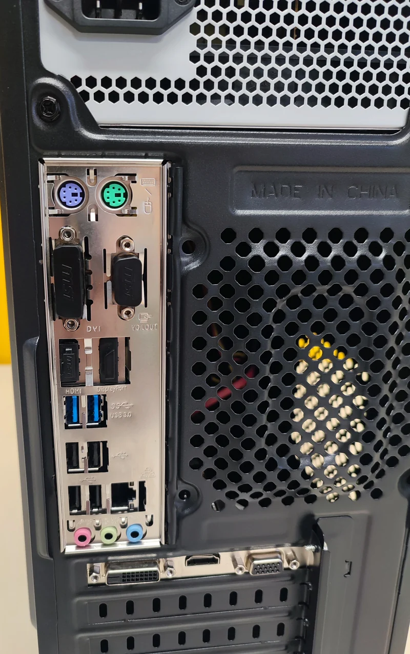 PC Assemblato Comet Computers Parts | Intel Core i5-10400F 6Cores | Ram 16Gb | SSD M.2 NVME 500GB + 10Tb | Nvidia GT730 2Gb | WiFi | Windows 11 Pro Il PC perfetto per qualsiasi uso