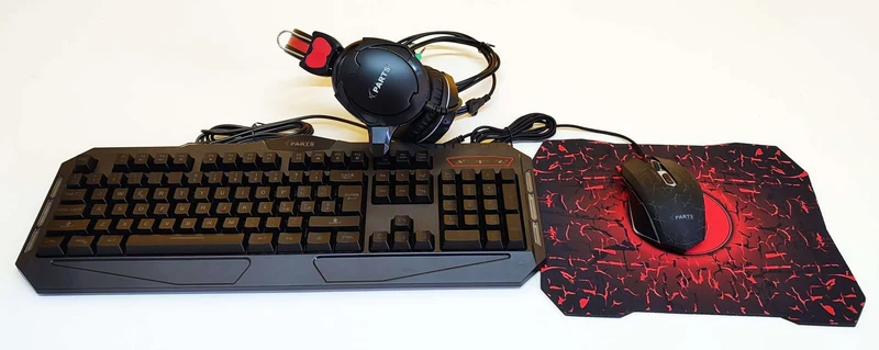 Kit Gaming Computers Parts Modello Black Thunder RGB - Kit completo 4 in 1 Tastiera, Mouse, Cuffie con microfono e mouse Pad - Completamente RGB