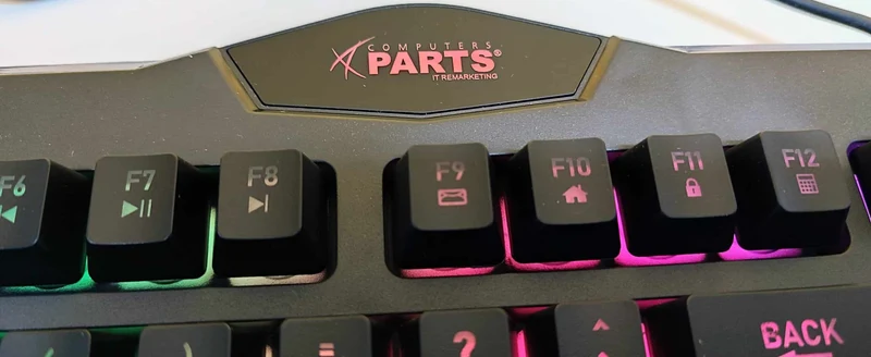 Kit Gaming Computers Parts Modello Black Thunder RGB - Kit completo 4 in 1 Tastiera, Mouse, Cuffie con microfono e mouse Pad - Completamente RGB
