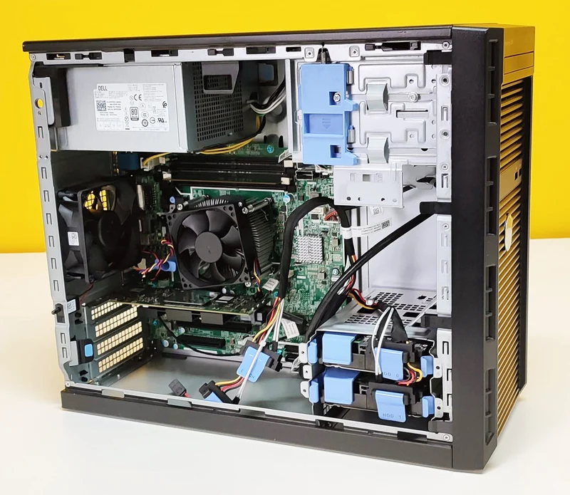 DELL PowerEdge T130 Server | Intel Xeon E3-1220 V5 3GHz | Ram 16Gb | Supporto Raid PERC H330 Il Server Compatto, potente e dalle capacità illimitate