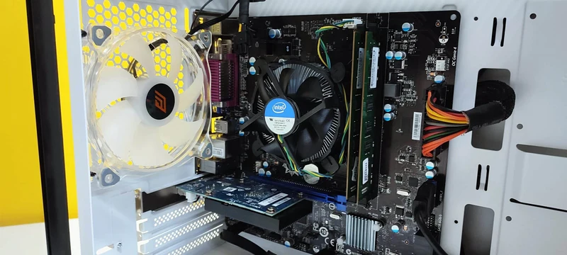 PC da Gaming | Intel i7-4765T 3 GHz | Ram 16Gb | SSD 480Gb + 1Tb Meccanico | Nvidia Geforce GT 730 2Gb | Windows 10 Pro WiFi Il PC da gaming entry level per il FullHD