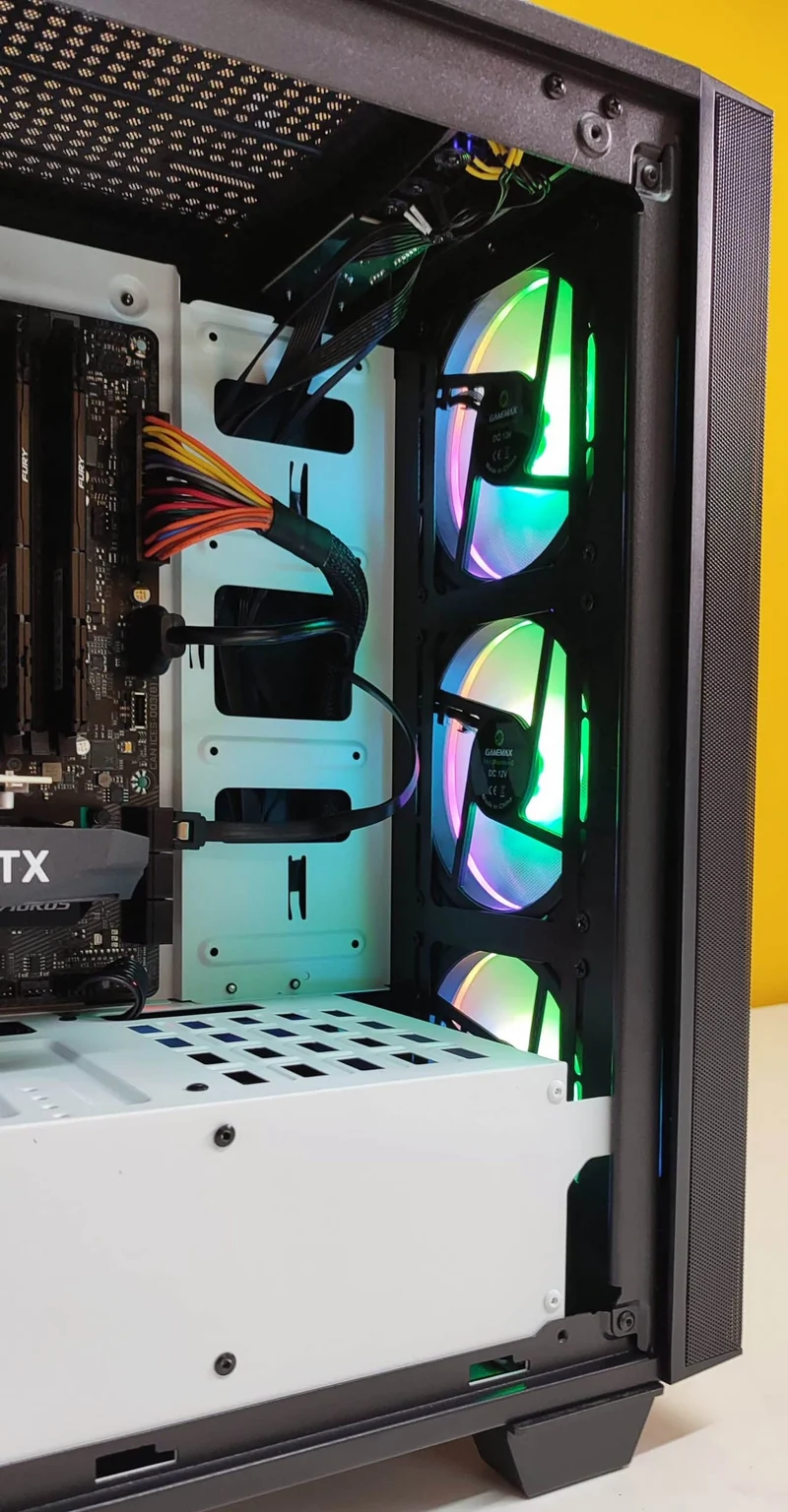 PC da Gaming | Intel i5-10400 6Cores 4.3 GHz | Ram 32Gb | SSD m.2 nvme 256Gb | Nvidia Geforce GTX 1650 4Gb | Windows 11 Pro Il PC da gaming bilanciato per il FullHD