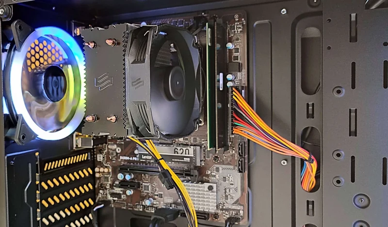 PC da Gaming | AMD Ryzen 7 5700G 4.6Ghz | Ram 16Gb | SSD m.2 nvme 500Gb | Radeon RX Vega 8 | Windows 11 Pro Il PC da gaming perfetto per il FullHD