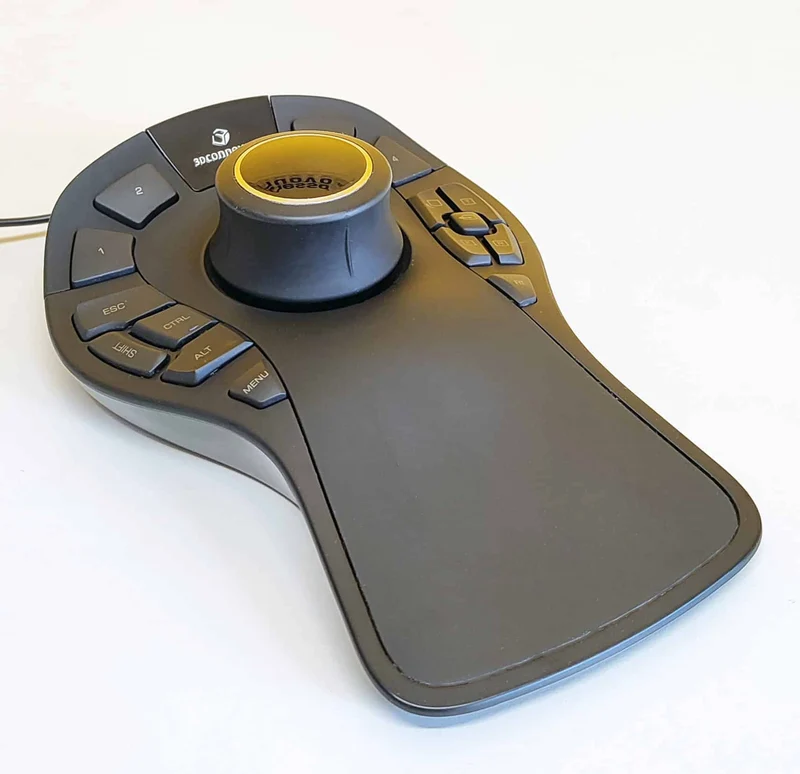 3DCONNEXION Spacemouse Pro lo standard per la progettazione professionale, lo strumento indispensabile per ingegneri, designer e architetti CAD USB