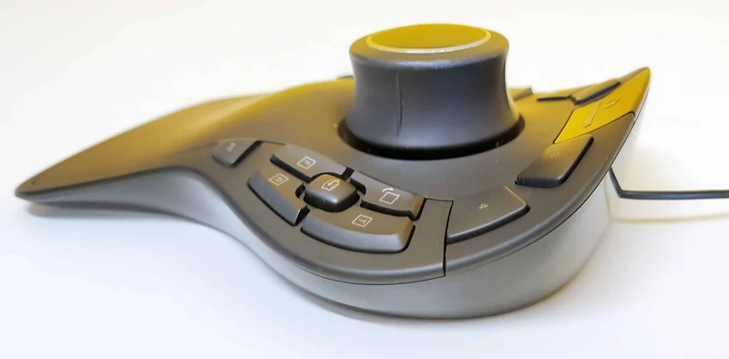 3DCONNEXION Spacemouse Pro lo standard per la progettazione professionale, lo strumento indispensabile per ingegneri, designer e architetti CAD USB