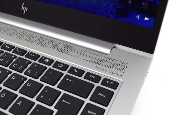 HP EliteBook 745 G5 Notebook 14" 1920x1080 FullHD | AMD Ryzen 3 Pro 2300U 2Ghz | Ram 8Gb | SSD 256Gb | Wifi Windows 10 Pro