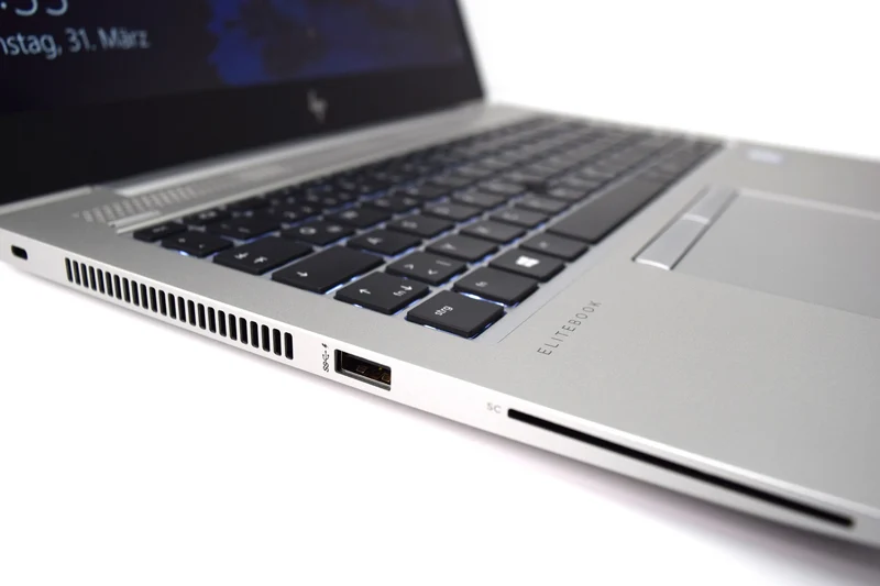 HP EliteBook 745 G5 Notebook 14" 1920x1080 FullHD | AMD Ryzen 3 Pro 2300U 2Ghz | Ram 8Gb | SSD 256Gb | Wifi Windows 10 Pro