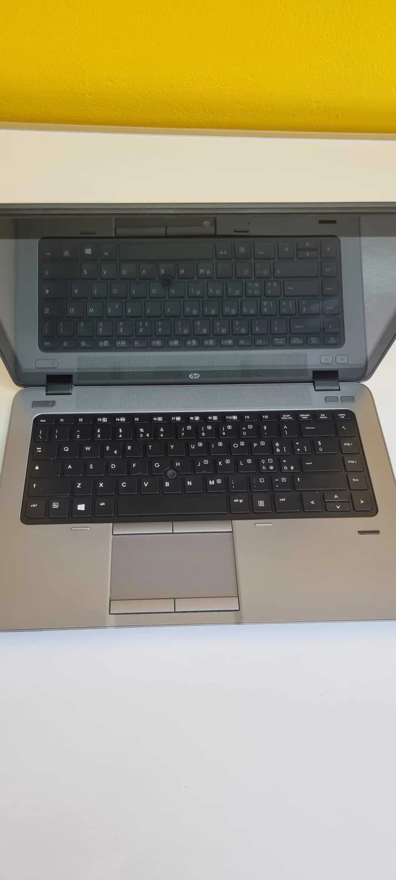 Hp EliteBook 840 G1 Notebook | Intel Core i5-4300U 1.9Ghz | 14" Pollici | 8Gb Ram | 240Gb SSD | Tastiera Italiana | WebCam WiFi | Windows 10 Grado B