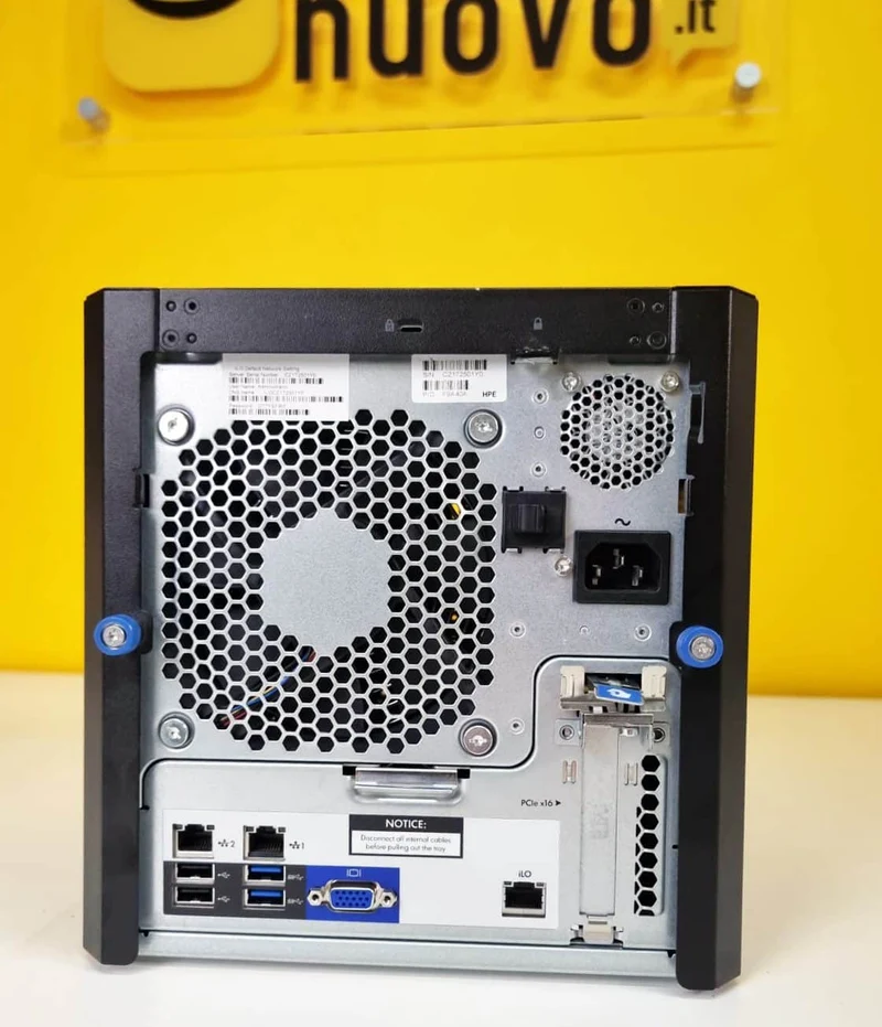HPE ProLiant Microserver Gen8 | Intel Celeron G1610T | Ram 8Gb ECC | Raid Controller 4 Bay + ODD | 2 Gigabit + iLO | Perfetto per self hosting