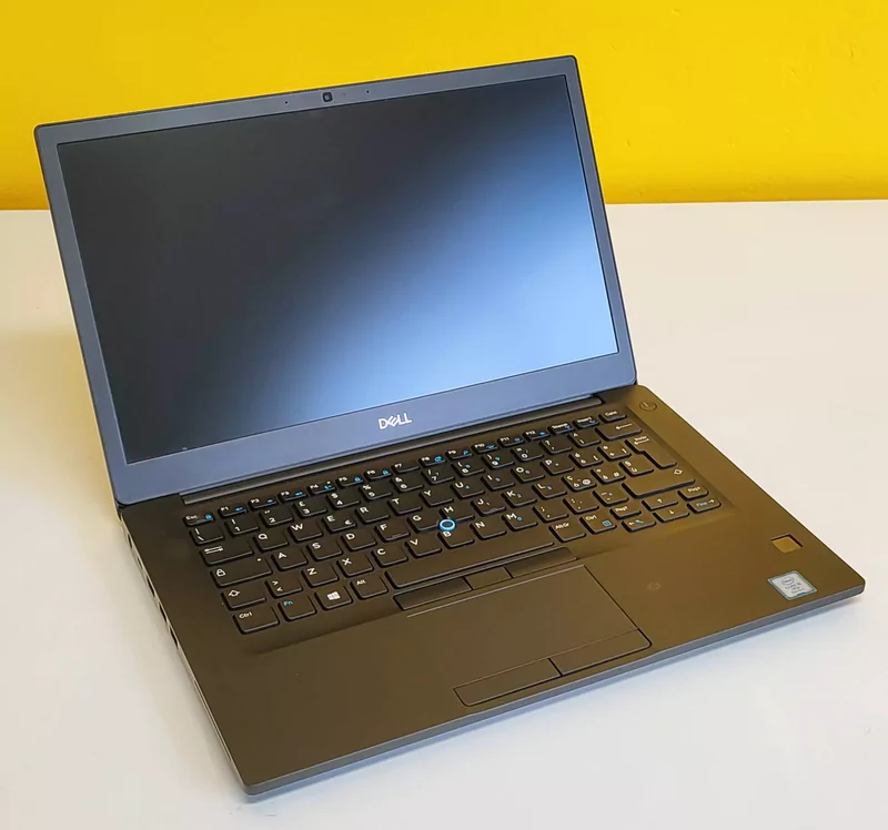 DELL Latitude 7490 Notebook 14" 1920x1080 Pixel FullHD | Intel Core i5-8350U 1.7Ghz | Ram 16Gb | SSD 256Gb | Wi-Fi 5 (802.11ac) | Windows 11 Pro | Tastiera Italiana