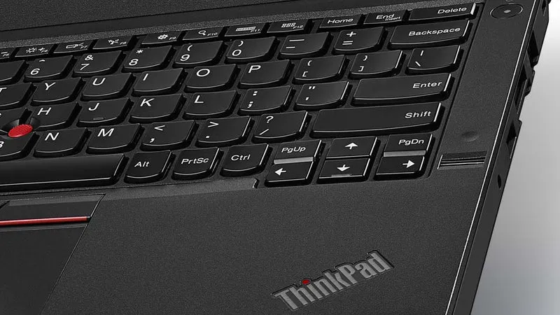 Lenovo ThinkPad X260 Notebook 12.5" 1366x768 | Intel Core i5-6200U 2.3Ghz | 8GB RAM | HDMI-WiFi-WebCam-Tastiera Italiana | WINDOWS 10 PRO