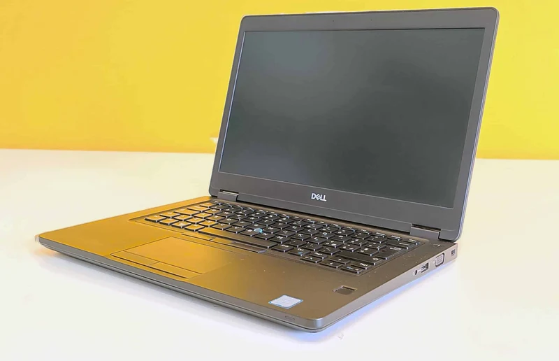 Dell Latitude 5490 Notebook 14" FullHD | Intel Core i5-8350U 1.7Ghz | 8Gb Ram | 256Gb SSD | Windows 10 Pro